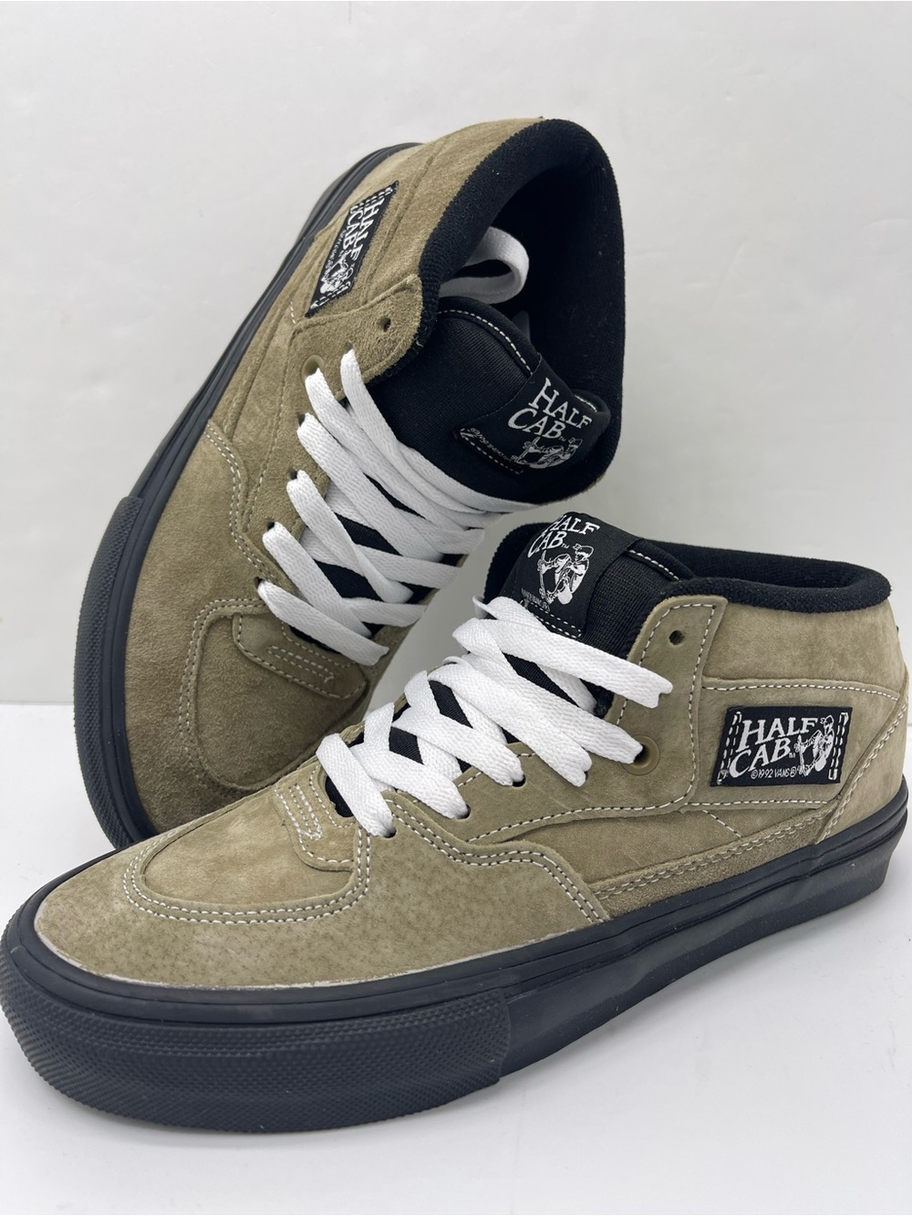 Vans • Skate Half Cab Olive Black Pig Suede Men’s 7 / WMNS 8.5 VN0A5FCDBIQ New